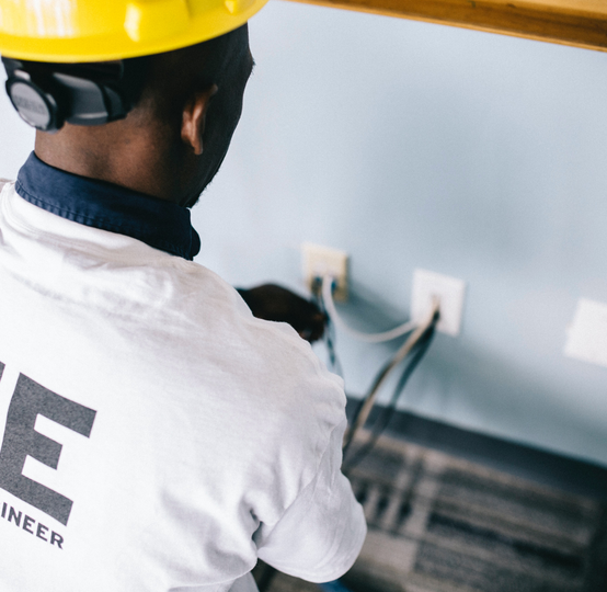 de la soare la priza