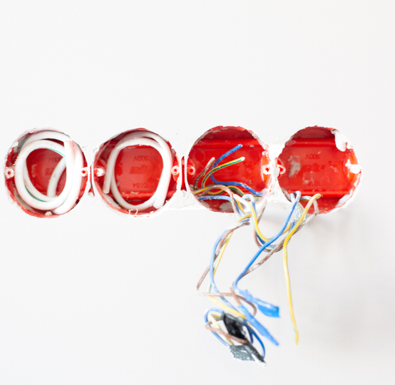 de la soare la priza